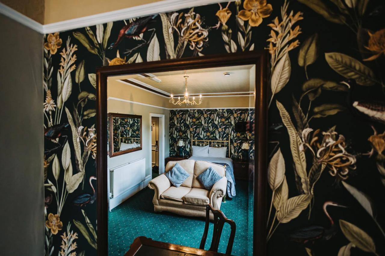 Brook Hall Hotel Childer Thornton Dış mekan fotoğraf