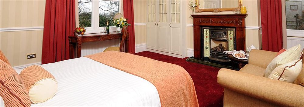 Brook Hall Hotel Childer Thornton Dış mekan fotoğraf